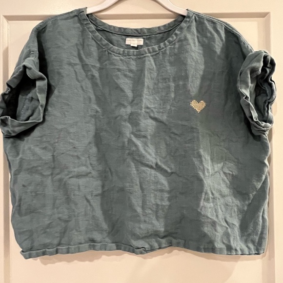 Yuki Buttons Handmade Clothes Crop Top with Heart - Picture 1 of 4